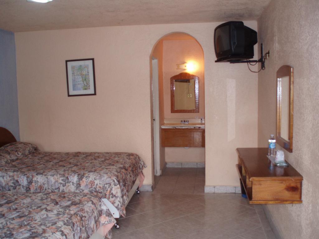 Hotel De Mexico Matamoros  Bilik gambar